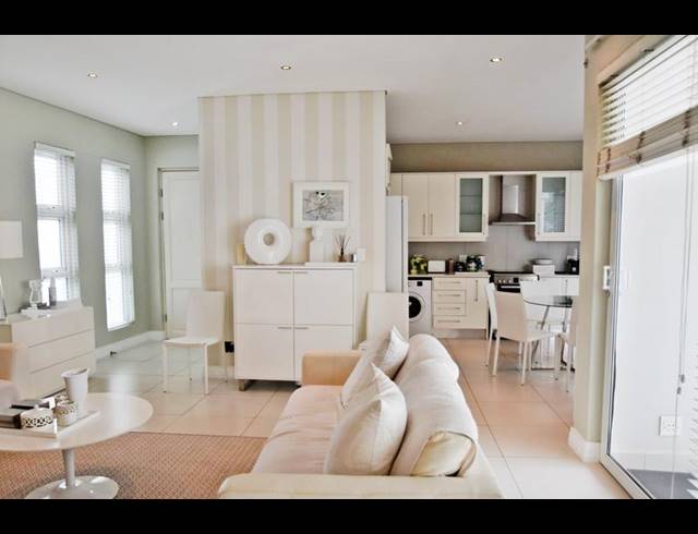 1 BEDROOM APARTMENT FOR SALE IN DUNKELD WEST